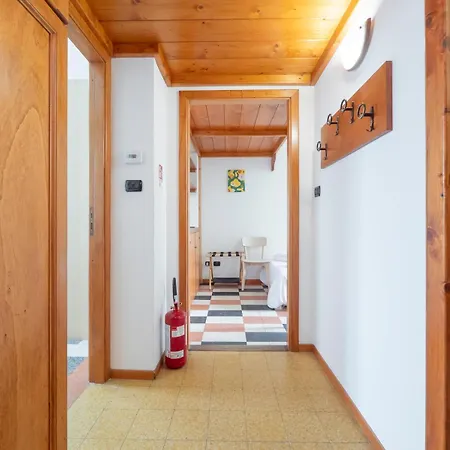 Lägenhet I-host - Vallarsa 22 Milano